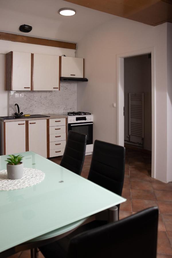 Apartma-Studio Ajdna Zirovnica Bagian luar foto