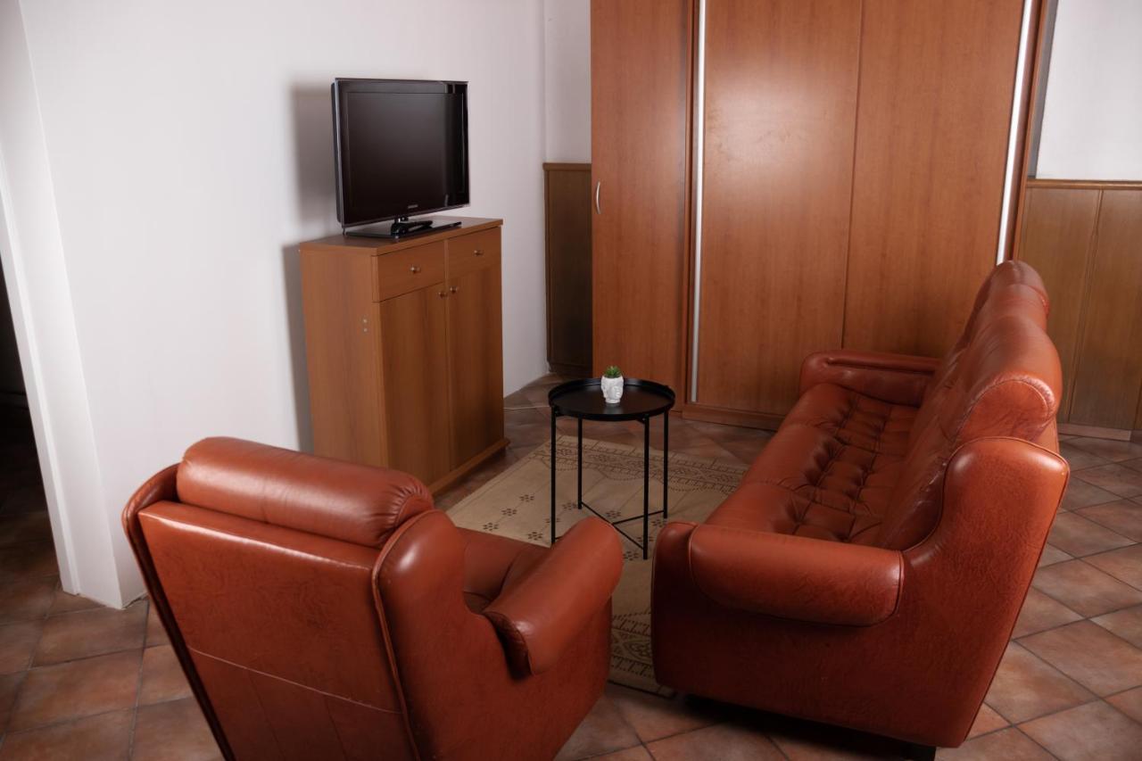 Apartma-Studio Ajdna Zirovnica Bagian luar foto