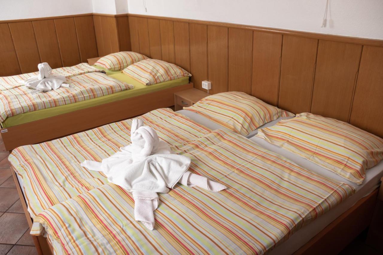 Apartma-Studio Ajdna Zirovnica Bagian luar foto