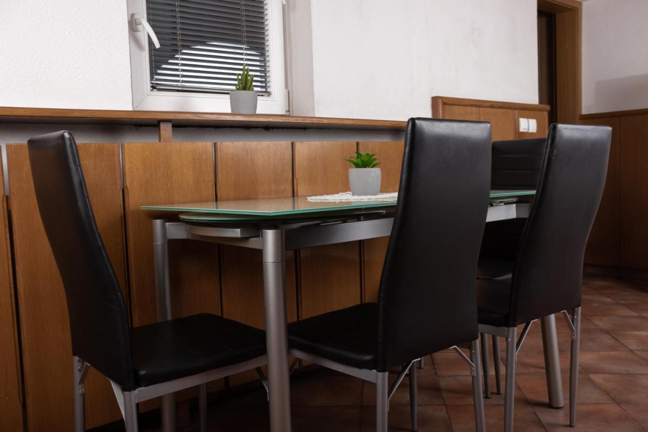 Apartma-Studio Ajdna Zirovnica Bagian luar foto