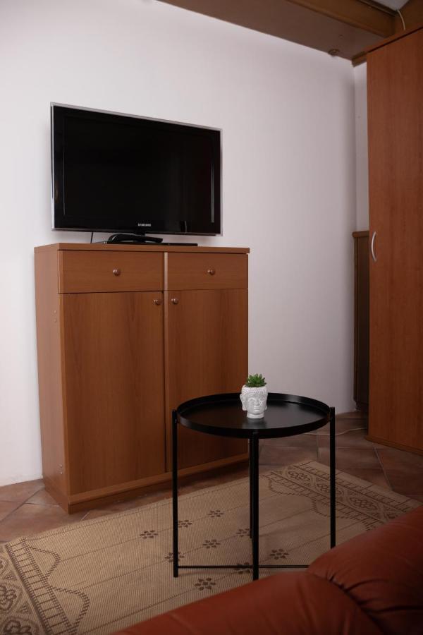 Apartma-Studio Ajdna Zirovnica Bagian luar foto