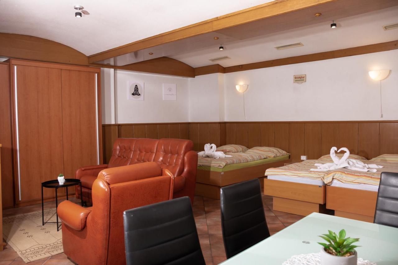 Apartma-Studio Ajdna Zirovnica Bagian luar foto